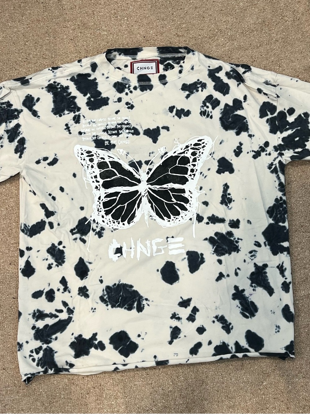 CHNGE Black & White Tie-Dye Butterfly Graphic Tee